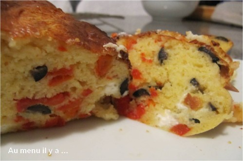 [Recette] Cake poivron, féta, olive