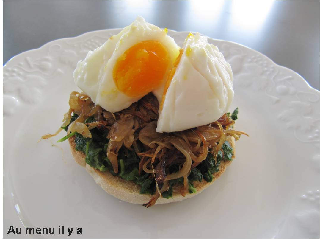 [Recette] Muffin anglais, épinards à la crème, oeuf mollet