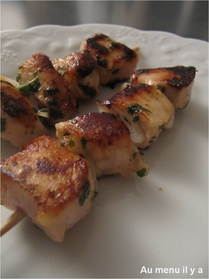 [Recette] Brochettes de poulet mariné au miel, citron et coriandre