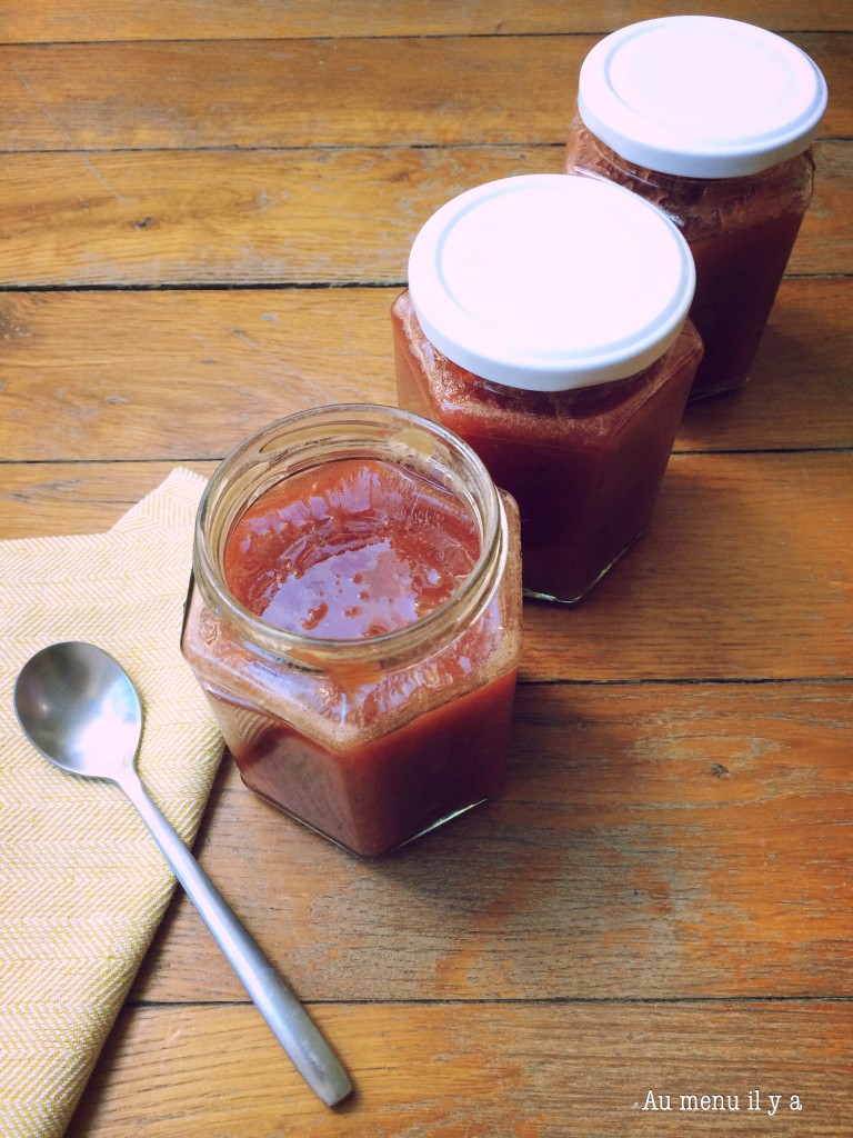 Confiture rhubarbe, fraise, banane - Au menu il y a