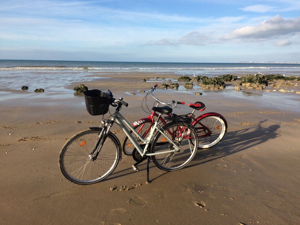 Trouville - vélo - Au menu il y a - Un weekend à Trouville Deauville