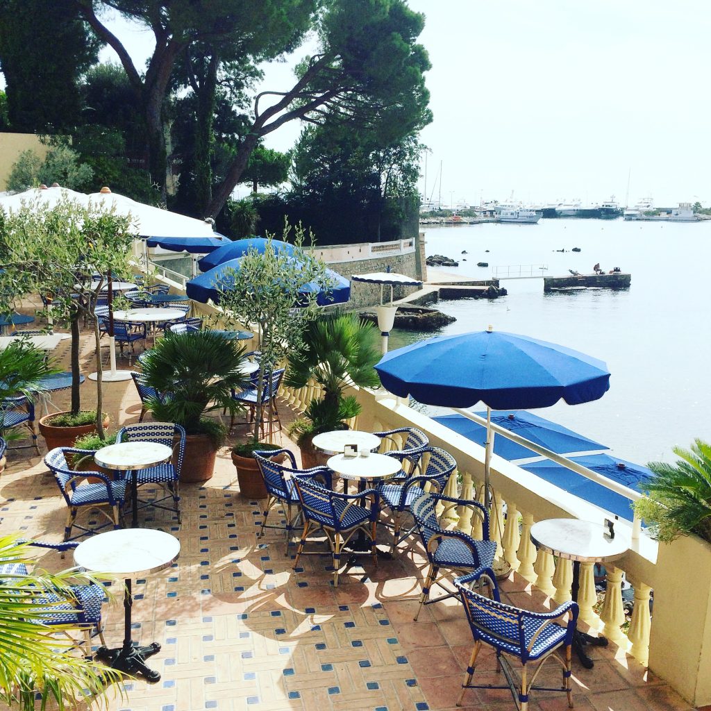 terrasse-hotel-belles-rives - Juan les pins - Au menu il y a