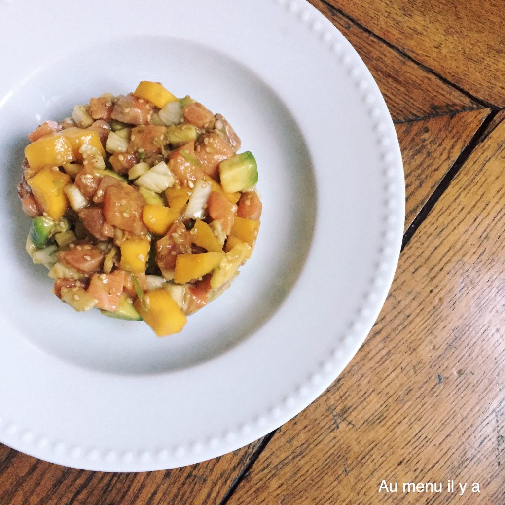 Tartare de saumon avocat mangue fenouil Au menu il y a