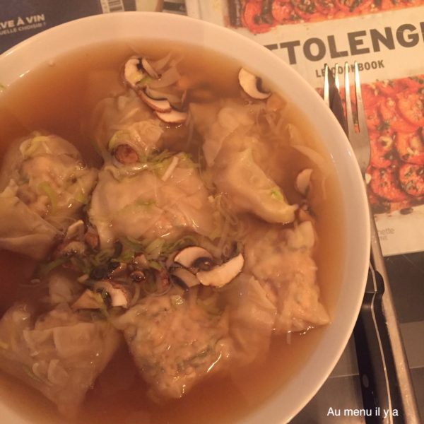 [Recette] Ravioles asiatiques au poulet et champignons, bouillon de volaille